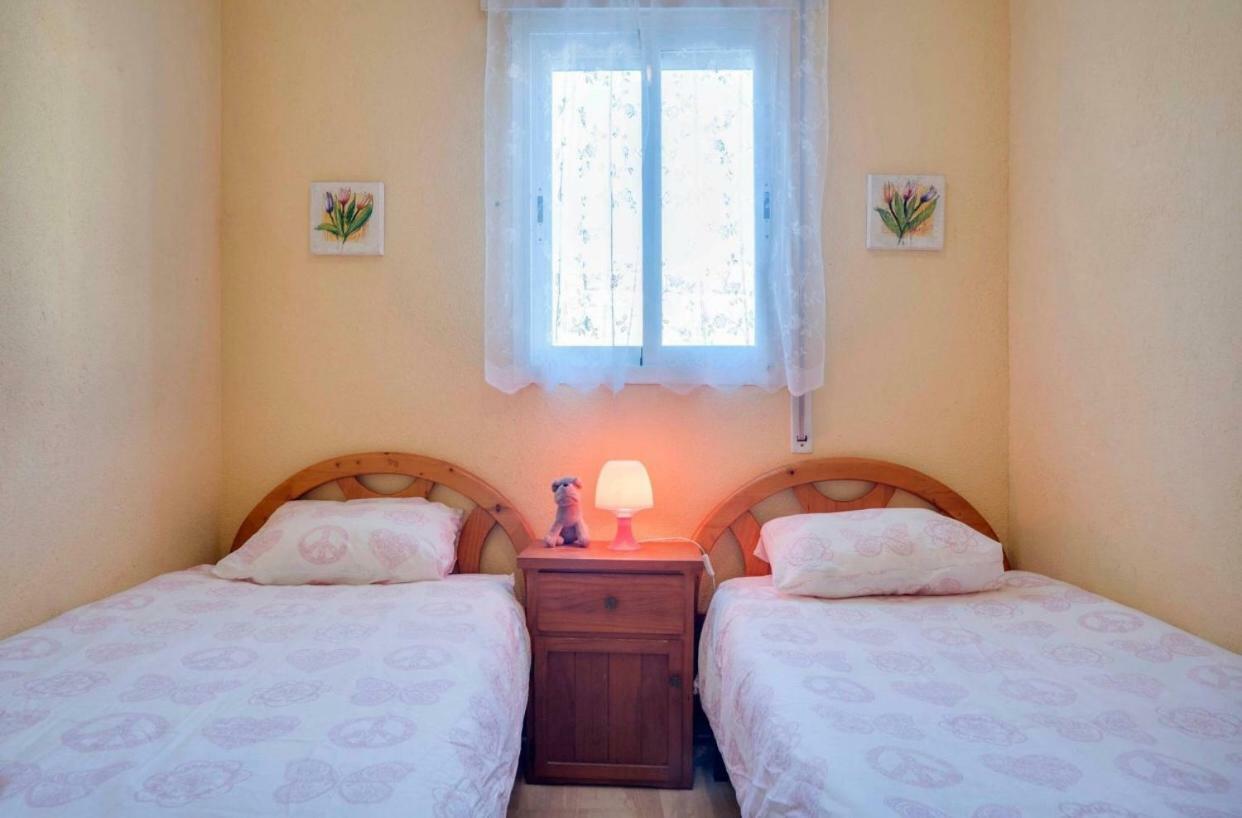 Apartment With Beach Views Фуенхірола Екстер'єр фото